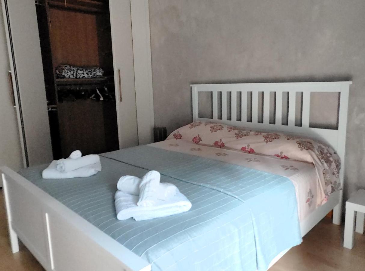 Euforbia House Apartment ลิโด ดิ ออสเตีย ภายนอก รูปภาพ